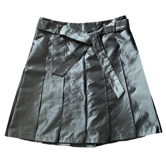Smart Set grey/silver/metallic pleated skirt with belt size 9 - Picture 1 of 4